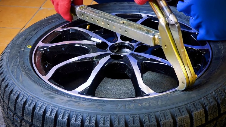 Два основных метода ремонта шин: «холодная» вулканизация и «термопресс». - Tyre Pharmacy